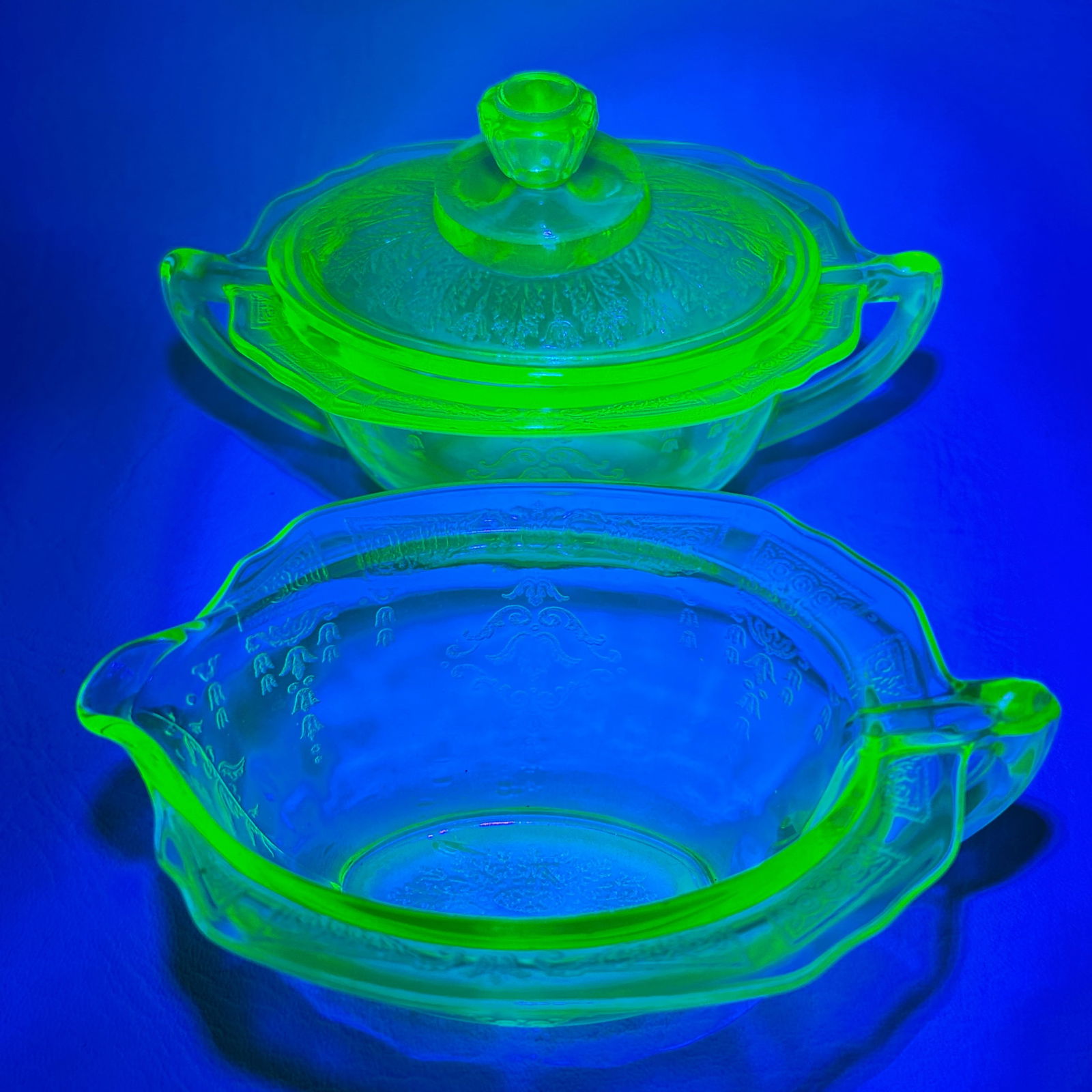 Anchor Hocking URANIUM Dep Glass Princess Pattern Cream & Sugar Set (1 of 5)
