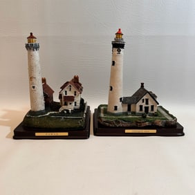 Pair of Vintage Collectable Lighthouse Figurines