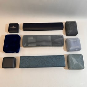 9 Piece Blue Variety of Vintage Jewlery Cases