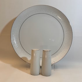 Vintage Crown Victoria Lovelace Table Set