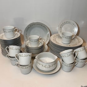 54 Piece Sheffield Fine China- Elegance 502 T, MADE IN JAPAN