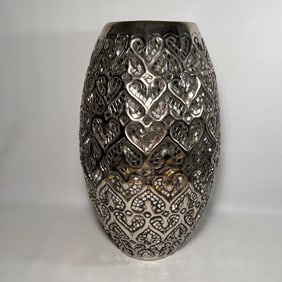 18in Mosaic Heart Pattern Floor Vase