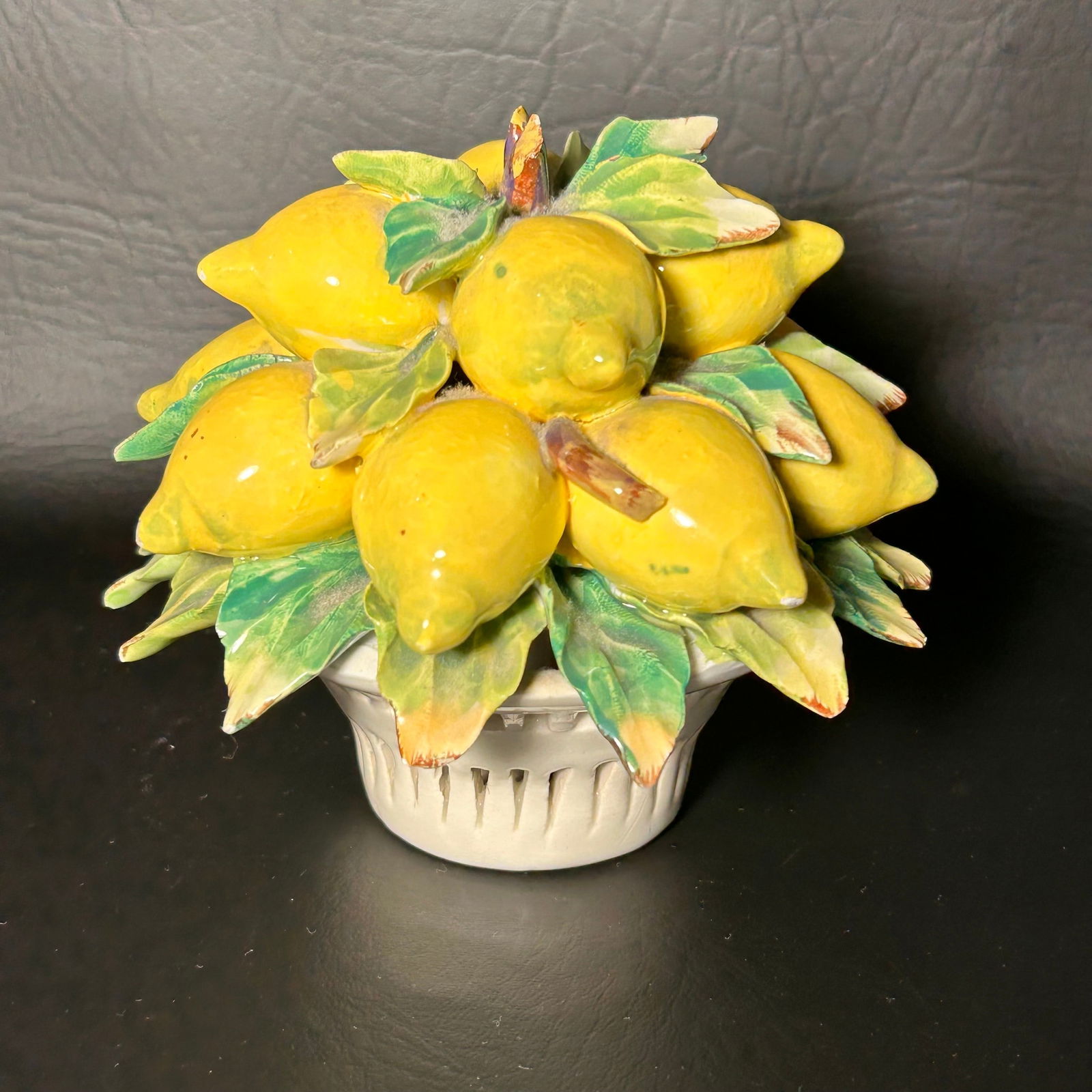 MCM Majolica Italian Made Lemon Basket: W5in H4.25in