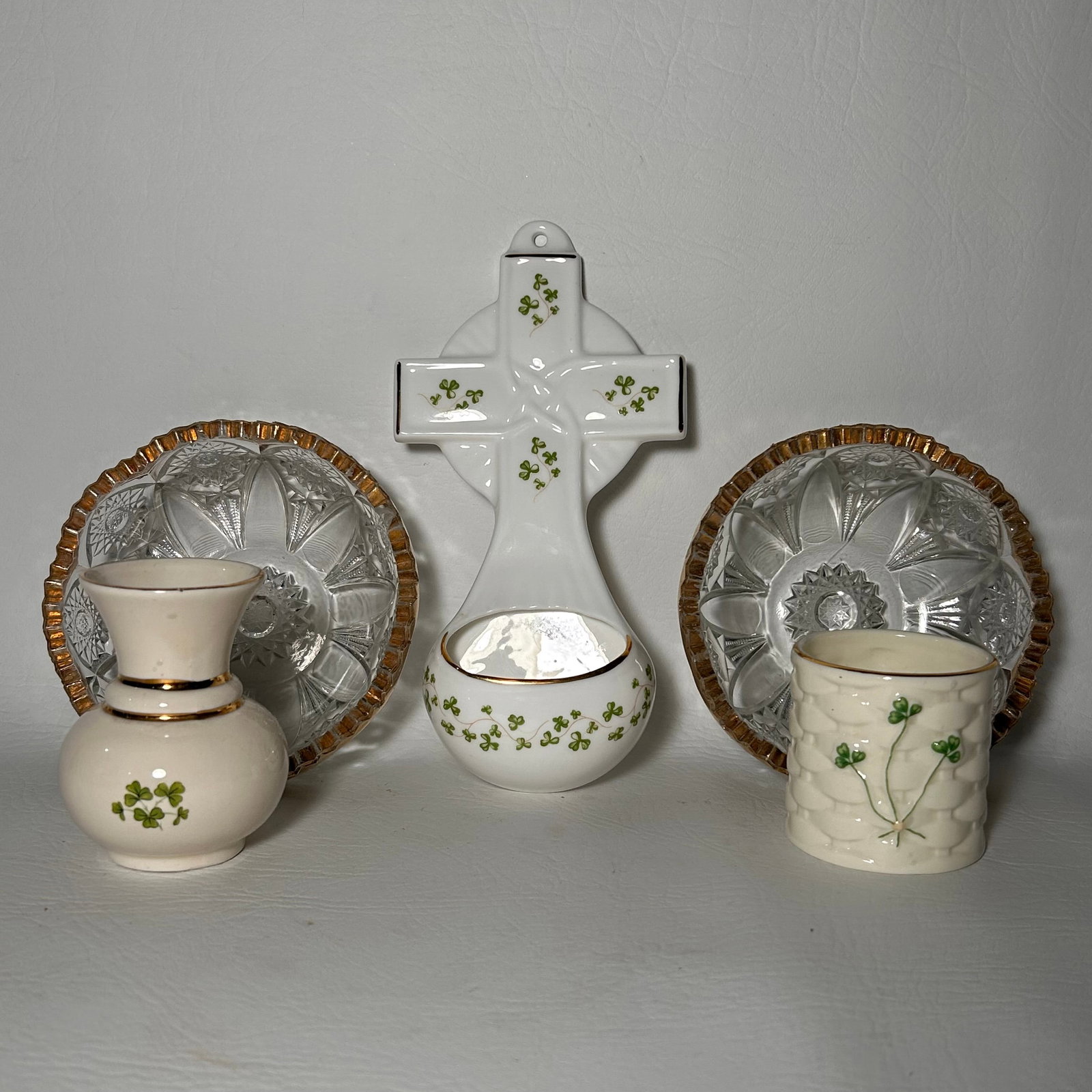 5 Piece Gold Rimmed & Shamrock Themed Household Decor (1 of 7)