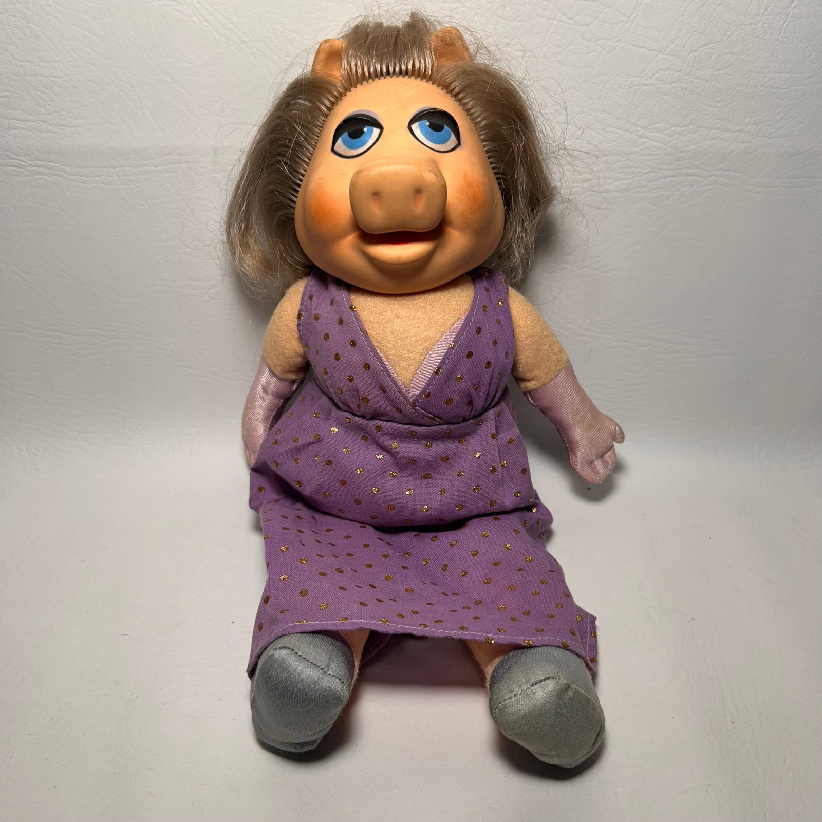 1980's Miss Piggy Plush: W5in H13in D3in
