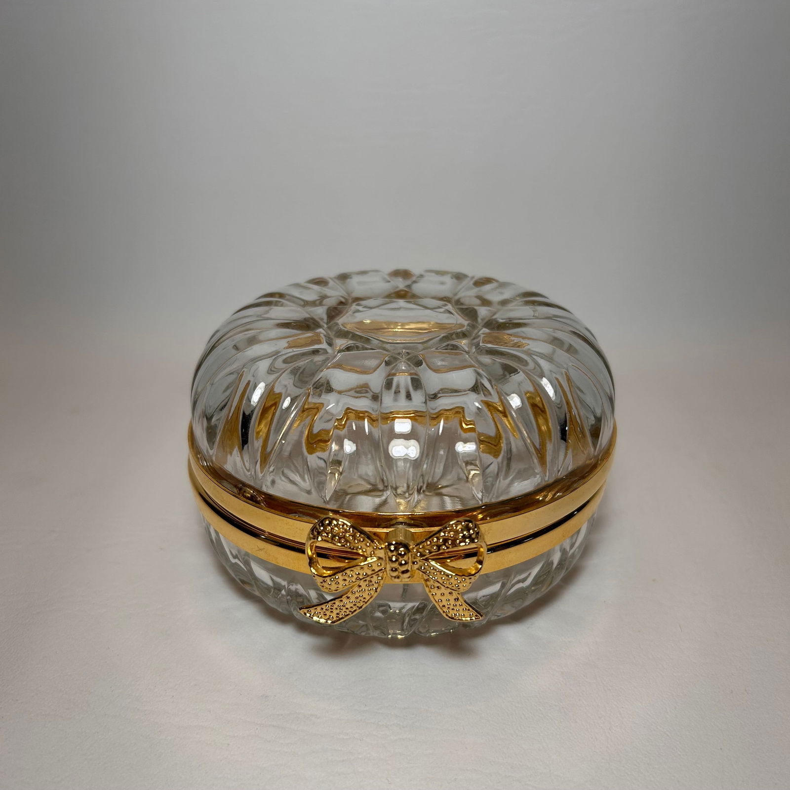 Vintage Glass Flip Top Trinket Dish with Gold Rim Vanity Box bow Accent Candy Dish (1 of 3)