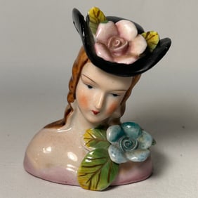 1940s Lady Head Figurine with Flowers 18th Century Style, Made is Occupied Japan