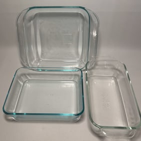 Modern pyrex Bakeware Set of 3