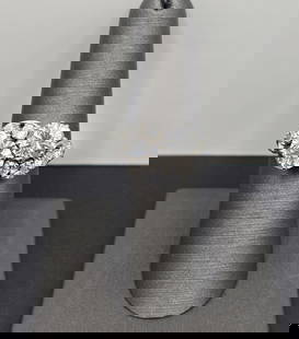 Diamond Ring: White Gold diamond ring. Size 7, 8.62 grams