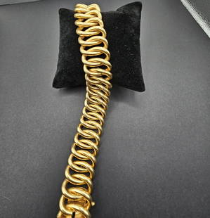 18k Interlocking Oval Link Bracelet: 8" long, weighs 55.69 grams