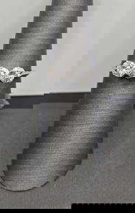 Trilogy Ring, White Gold: Trilogy Ring, White Gold