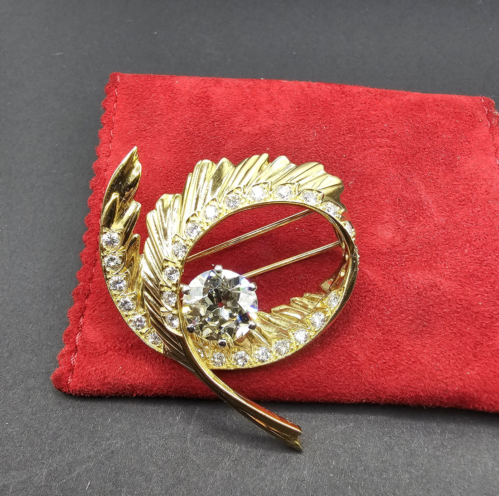Diamond 18K Gold Clip Brooch (1 of 4)