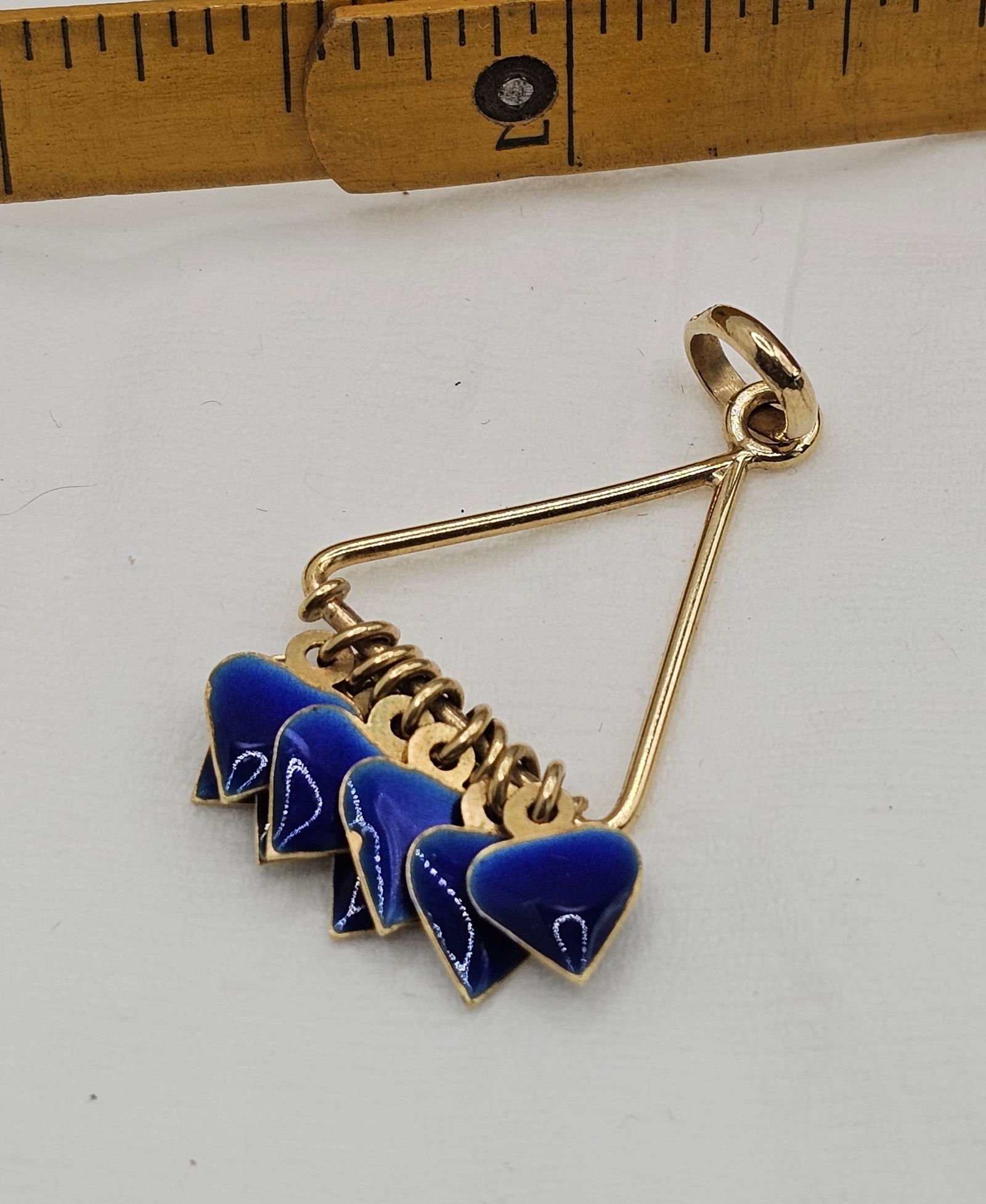 18K Pendant with Heart Dangles, Marked 99 AR from Italy: 18K Pendant with Heart Dangles, Marked 99 AR from Italy