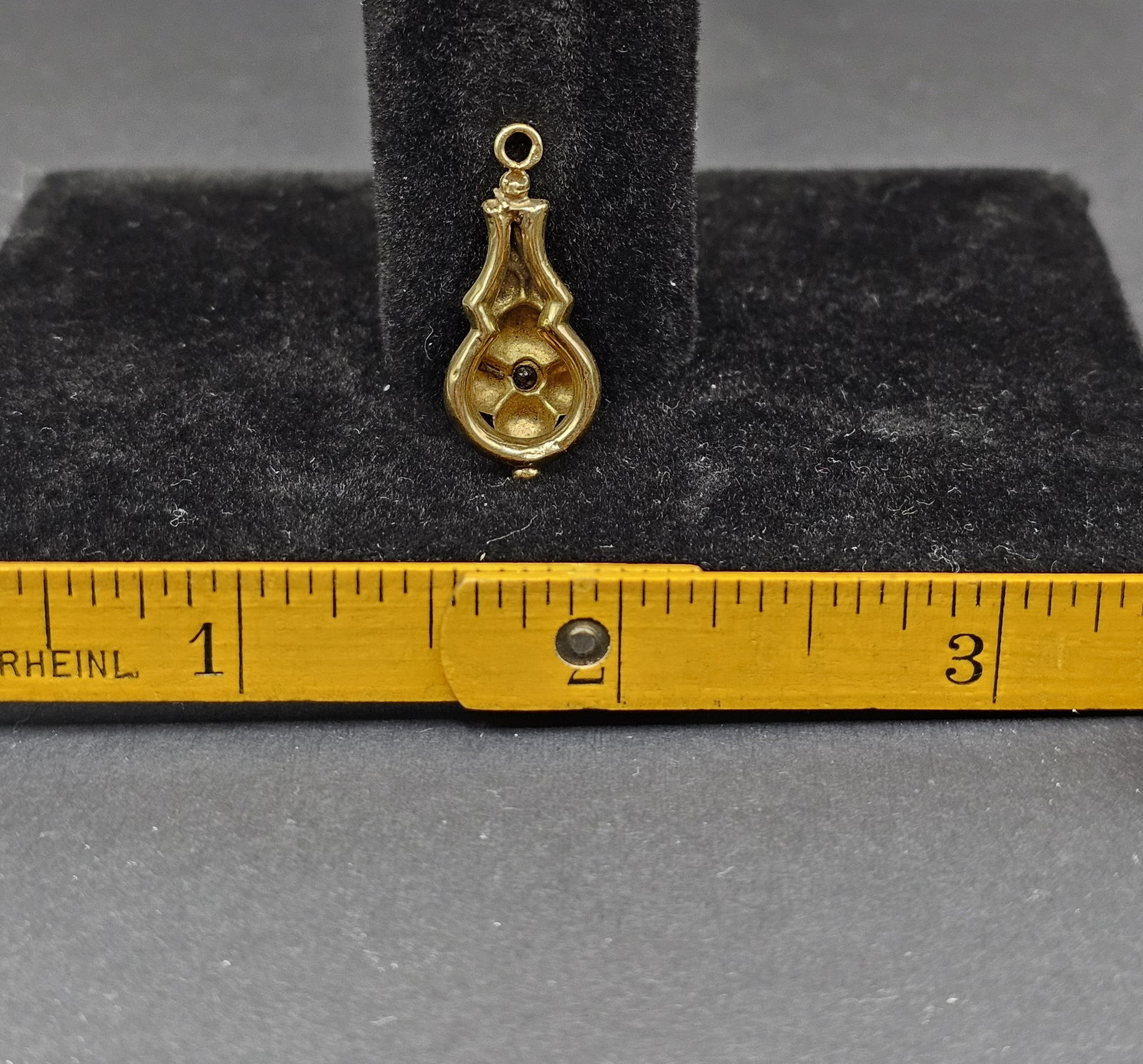 18K Pendant/Charm - 3