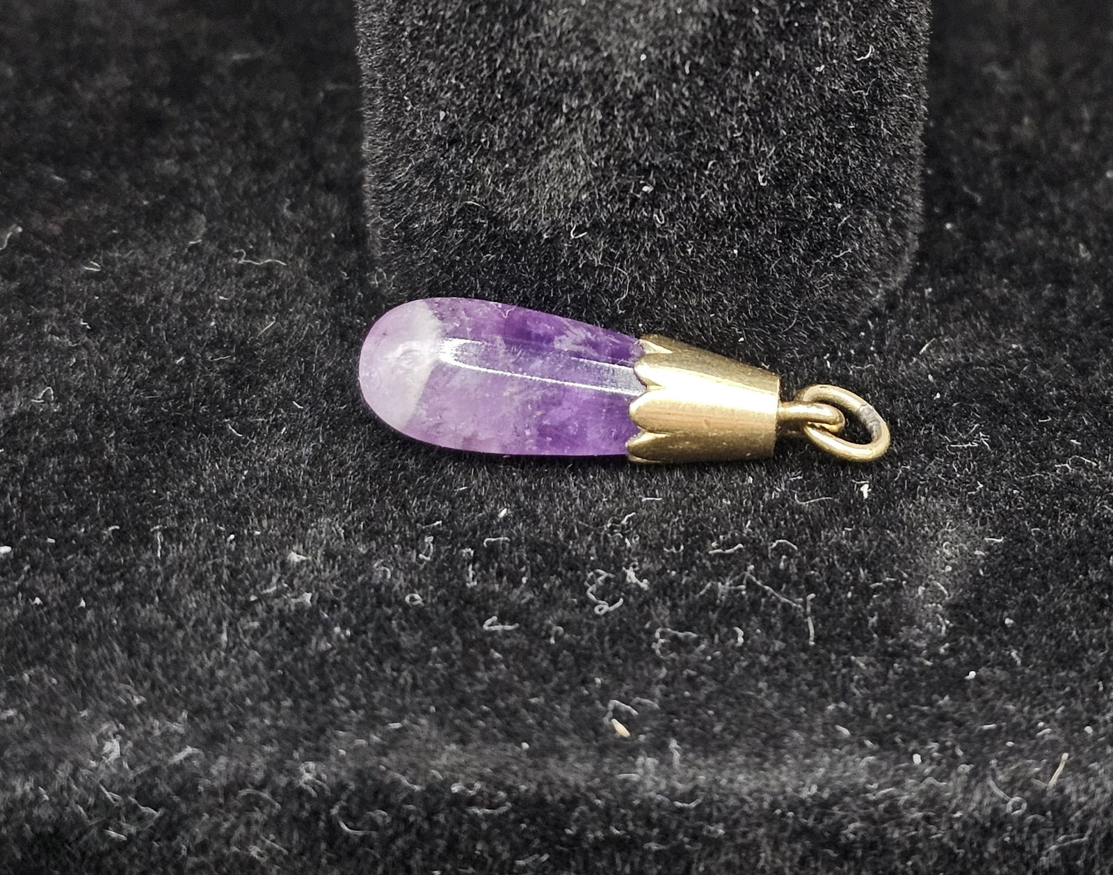 1" Amethyst Teardrop Charm/Pendant: 1" Amethyst Teardrop Charm/Pendant