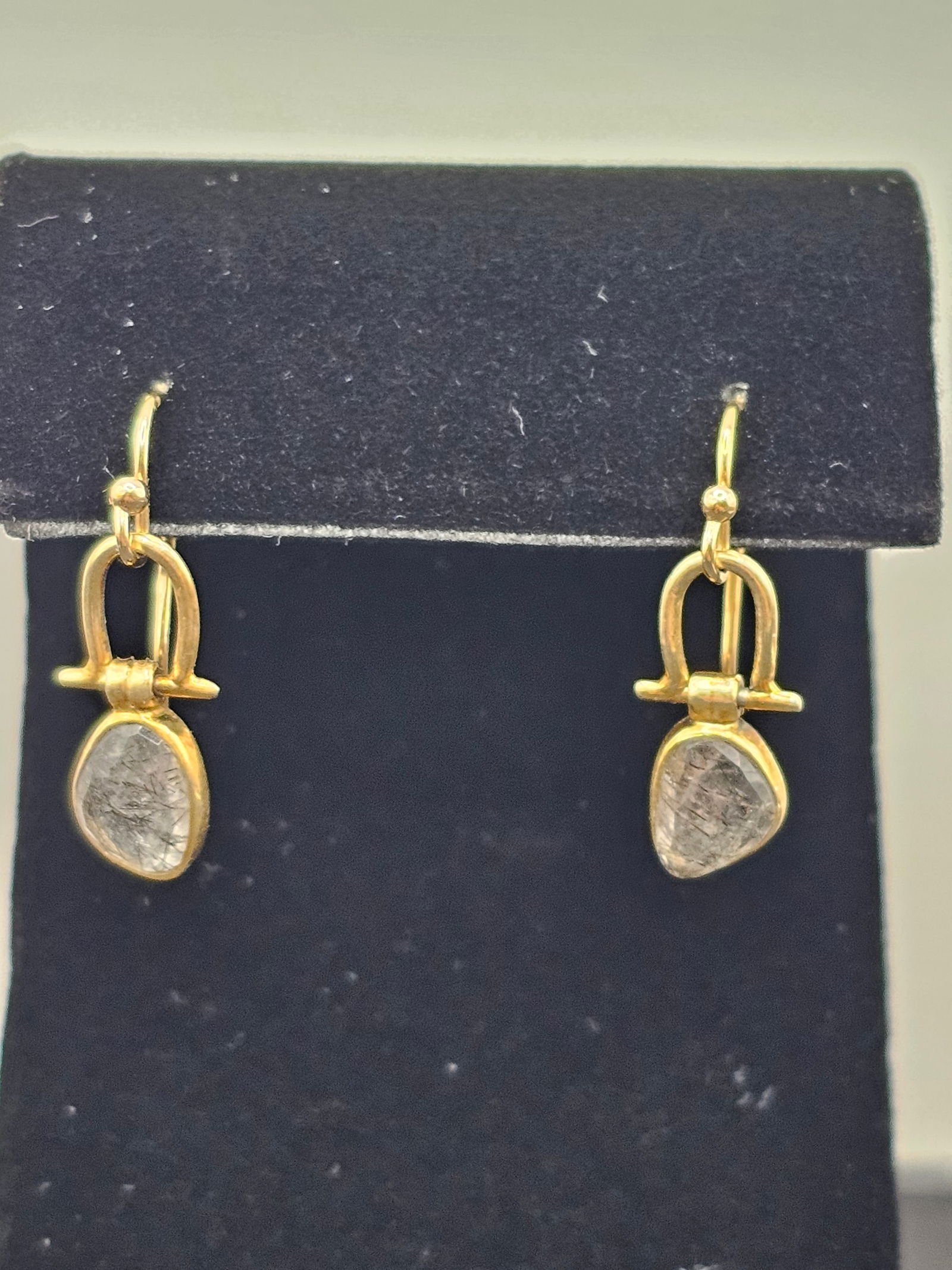 14K Gold Hook Earrings with Natural Quartz Stones: 14K Gold Hook Earrings with Natural Quartz Stones