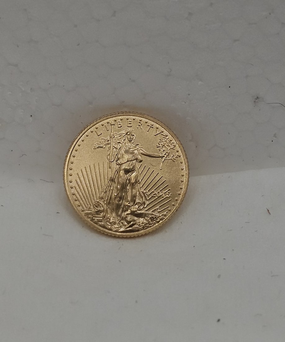 Uncirculated 2015 American Eagle $5 Gold Coin: 1/10 oz. Fine Gold - 2015