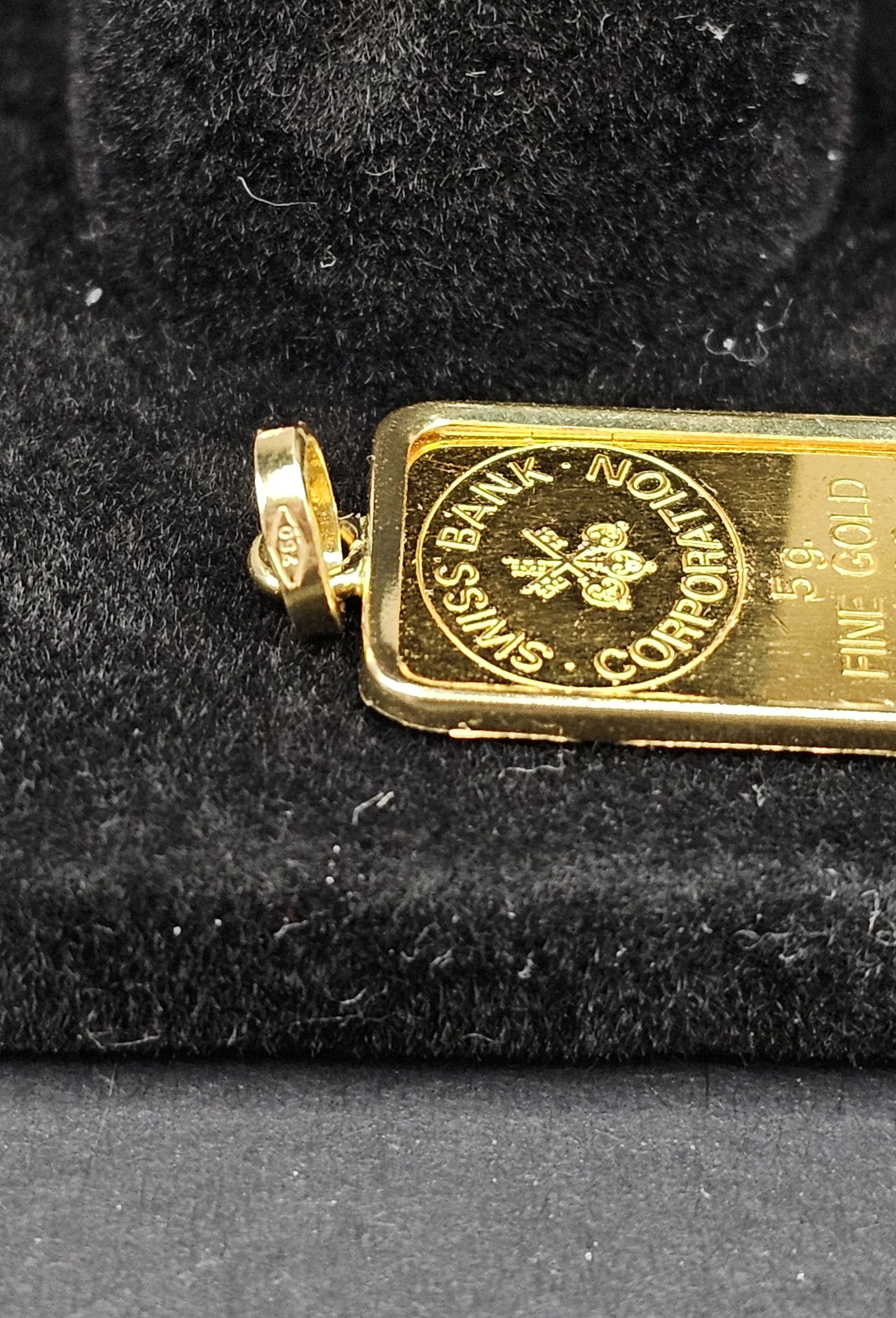 5g Fine Gold with 18K (0.9 g) Bezel and Loop - 2