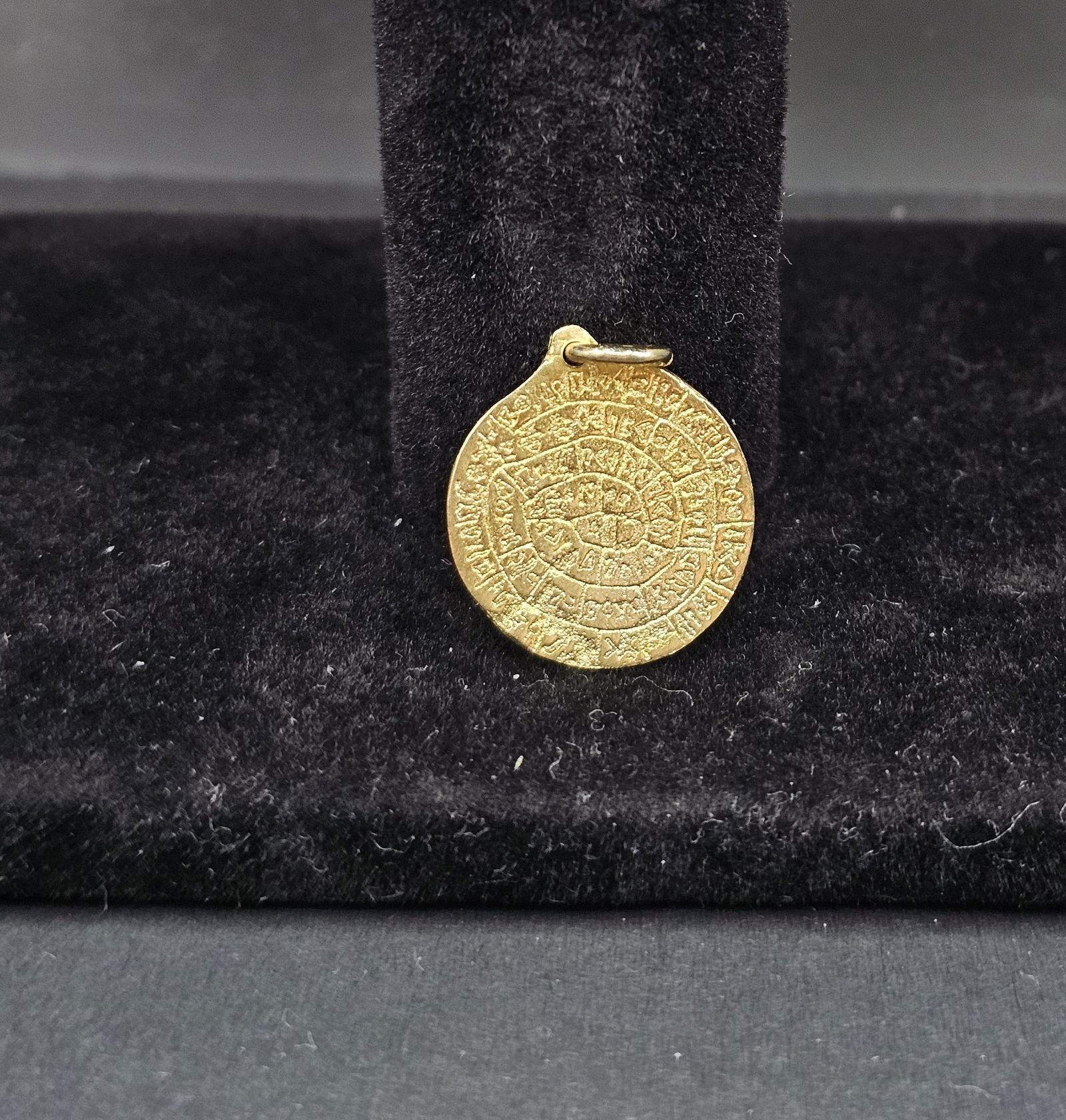 14k Gold Phaistos Disc Pendant: 14k Gold Phaistos Disc Pendant