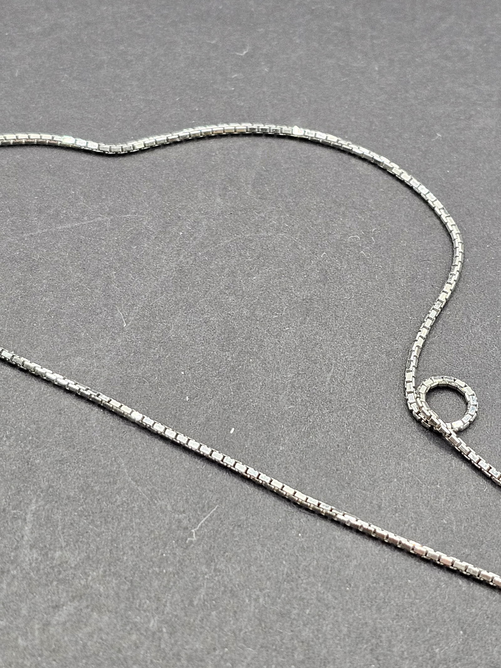 14k White Gold Box Chain, 19" long: 14k White Gold Box Chain