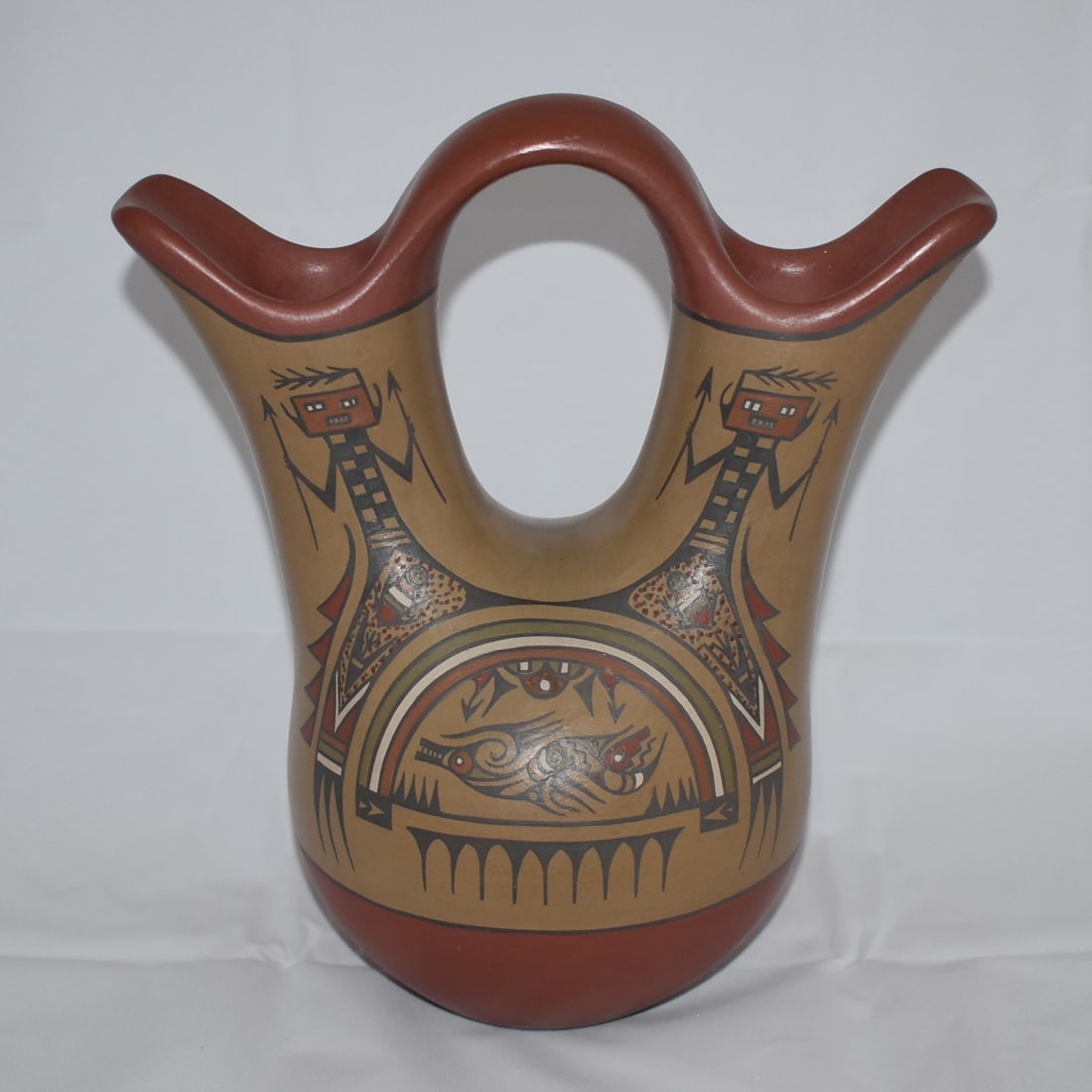 WEDDING VASE VESSEL BY MARGARET & LUTHER GUTIERREZ (1 of 3)