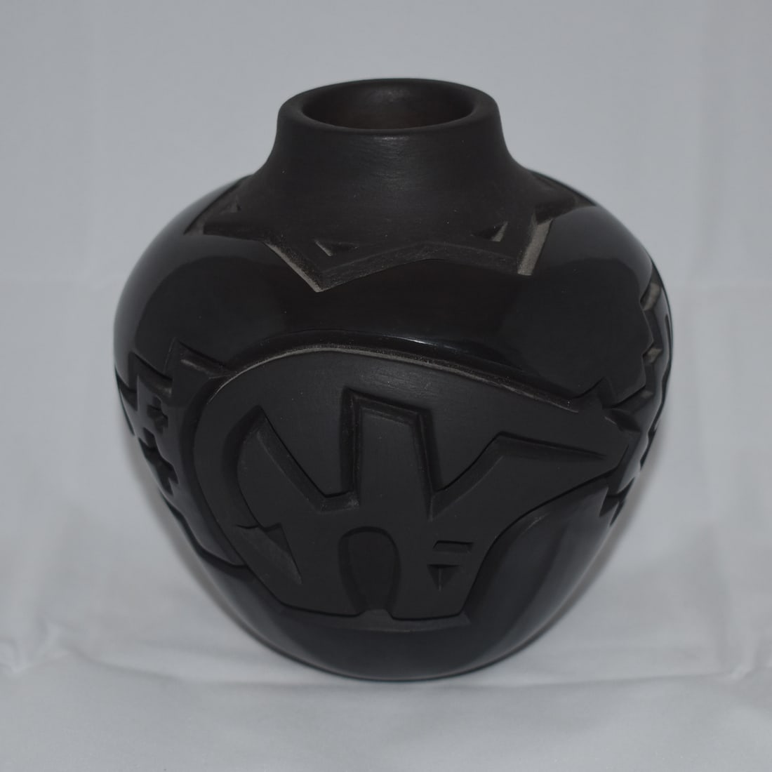 HARRISON BEGAY (NAVAJO/SANTA CLARA) BLACKWARE POT CONTEMPORARY (1 of 4)