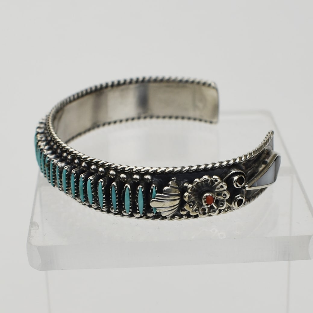 ZUNI SILVER & TURQUOISE NEEDLEPOINT  BRACELET W/ FANCY TERMINALS C. 1960 (1 of 5)