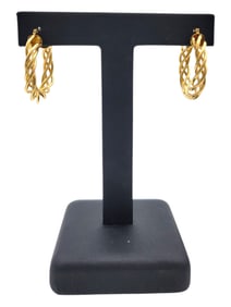 Hoop Wire Twist Design in 14 Karat Yellow Gold