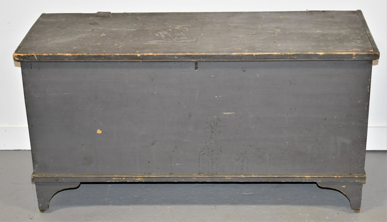 Small 19th Century Painted Pine Blanket Box: N.E PAINTED PINE 6 BOARD BLANKET BOX IN GREY WITH NICELY CUTOUT BOOTJACK ENDS- 42 1/2" L X 16" W X 22" T- LID HINGE DETATCHED AND REPAIRED- WEAR AND IMPERFECTIONS