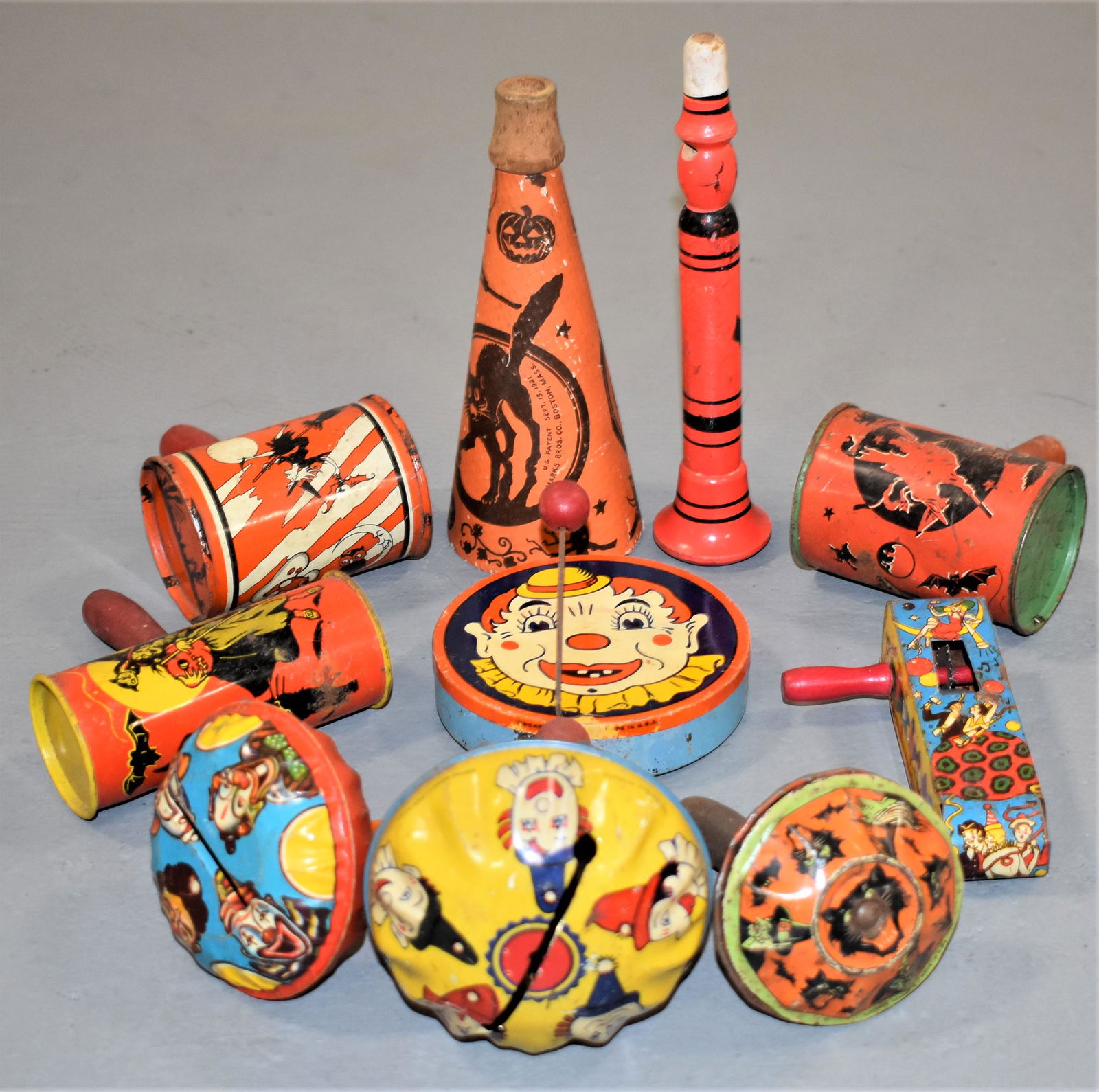 Lot of (10) Vintage Noise Makers (1 of 2)