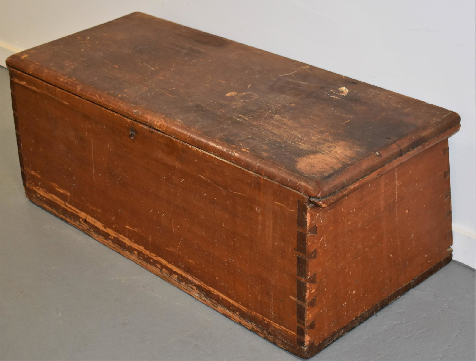 19th Century Pine Sea Chest: 19TH CENTURY NEW ENGLAND PINE 6 BOARD DOVETAILED SEA CHEST - CANTED IN NATURAL FINISH - 46 1/2 L X 18"W X 17"T - 3 PART TILL INSIDE - WEAR TO FINISH, IMPERFECTIONS, SMALL LOSSES TO BACK EDGE TOP AND N
