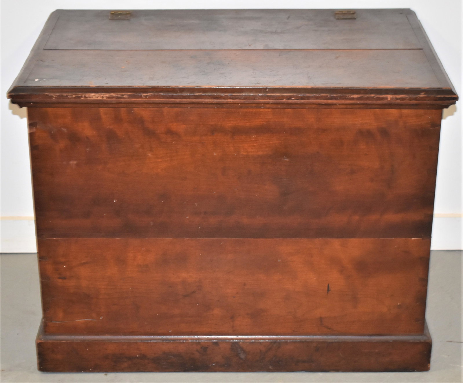 19th Century Flat Top Box Storage Box: LARGE 19TH CENTURY FLAT TOP STORAGE BOX W/ LIFT TOP AND DOVETAILED CONSTRUCTION IN OLDER DARK FINISH - 24"T X 32"L X 22"D - WEAR AND IMPERFECTIONS