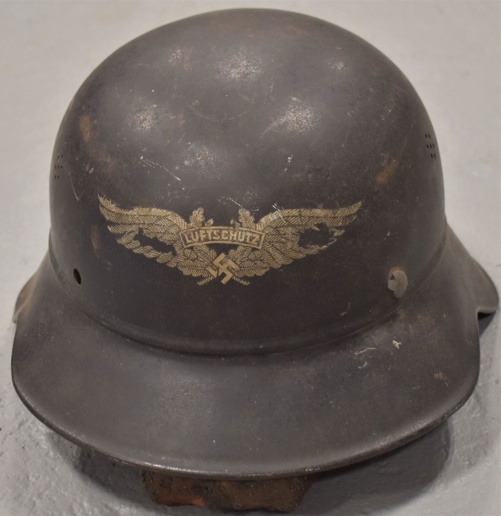 WW2 German Luftschutz Helmet (1 of 3)