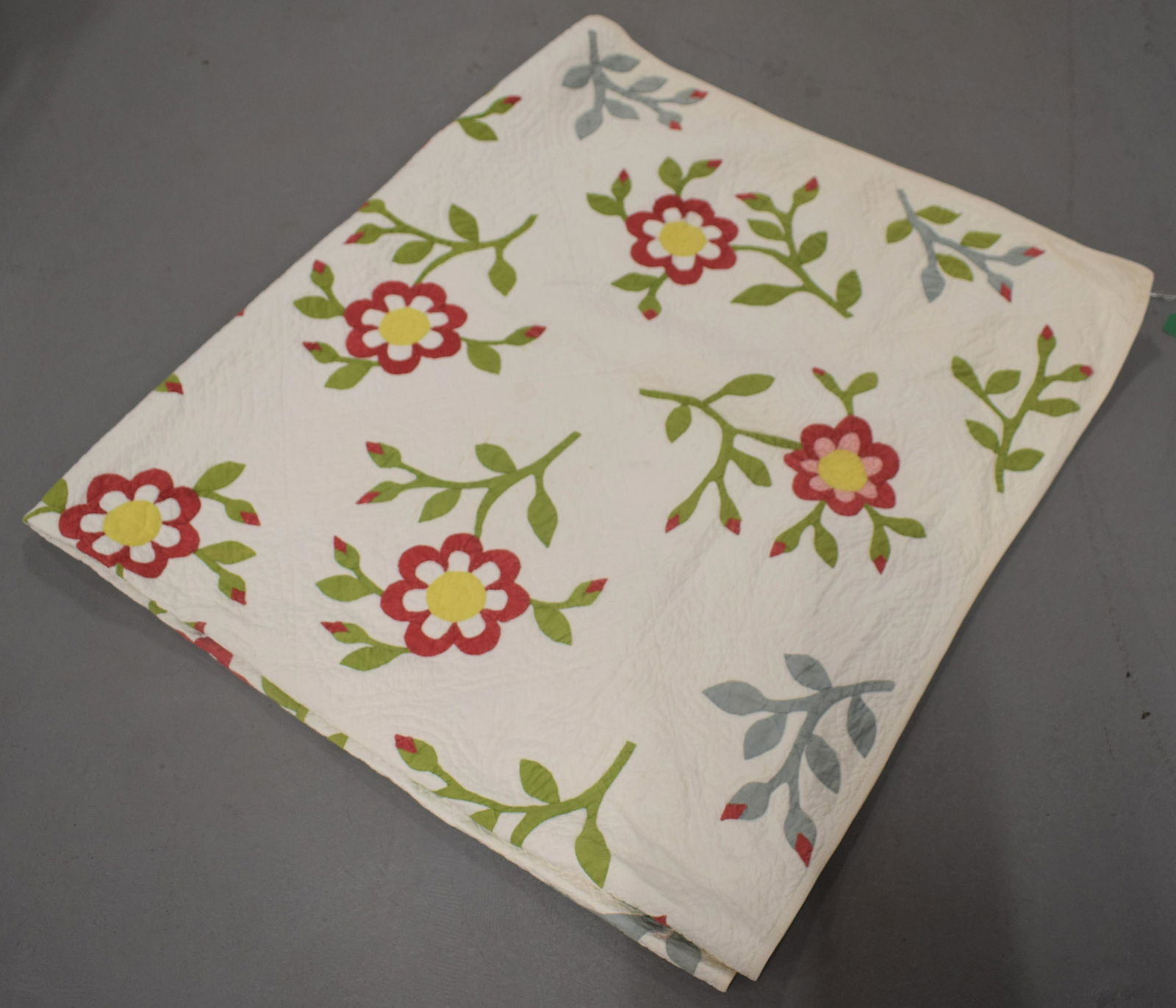 Hand Sawn Pieced Floral Quilt (1 of 2)