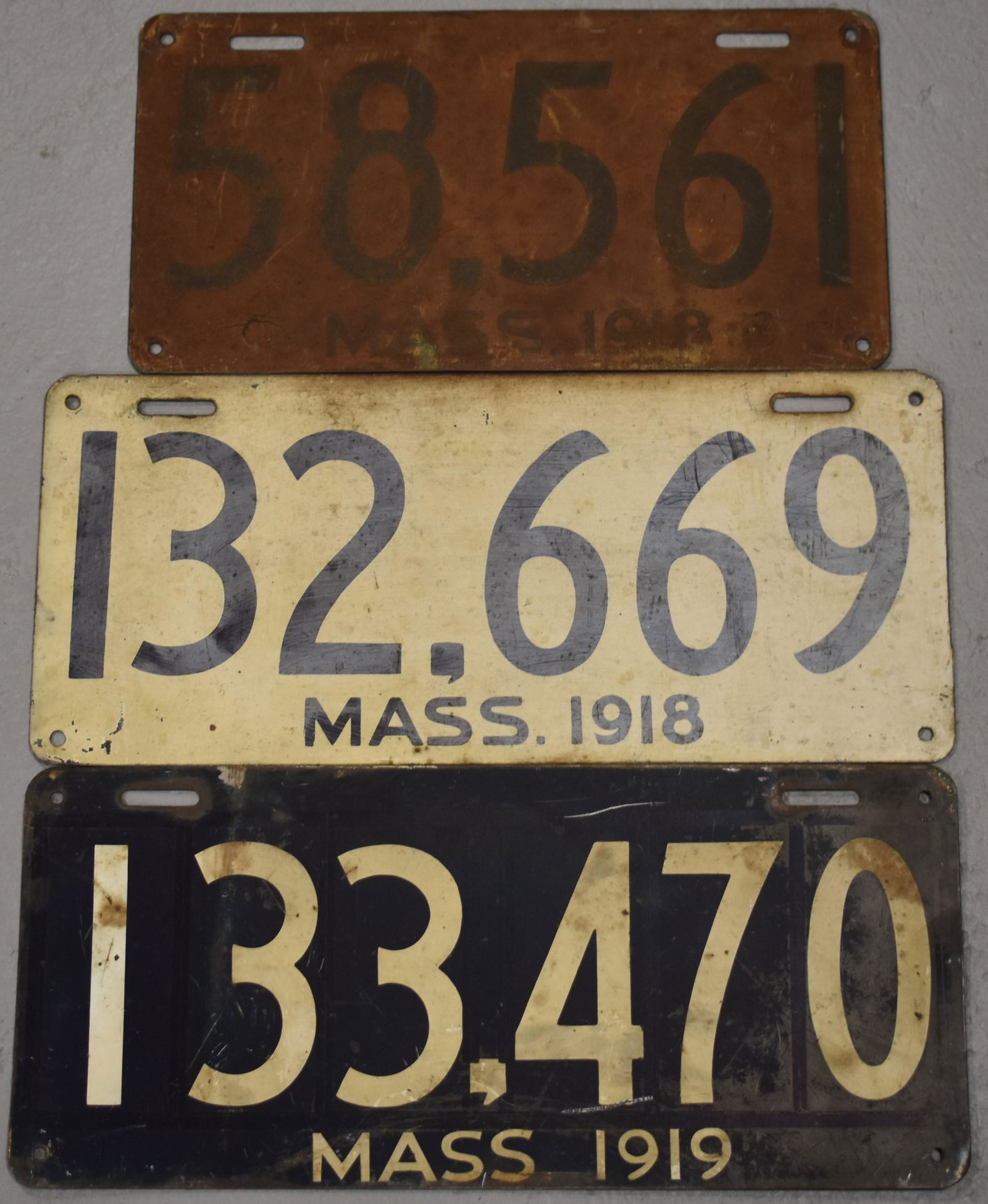 Lot Early 20th Century Mass License Plates (1 of 1)