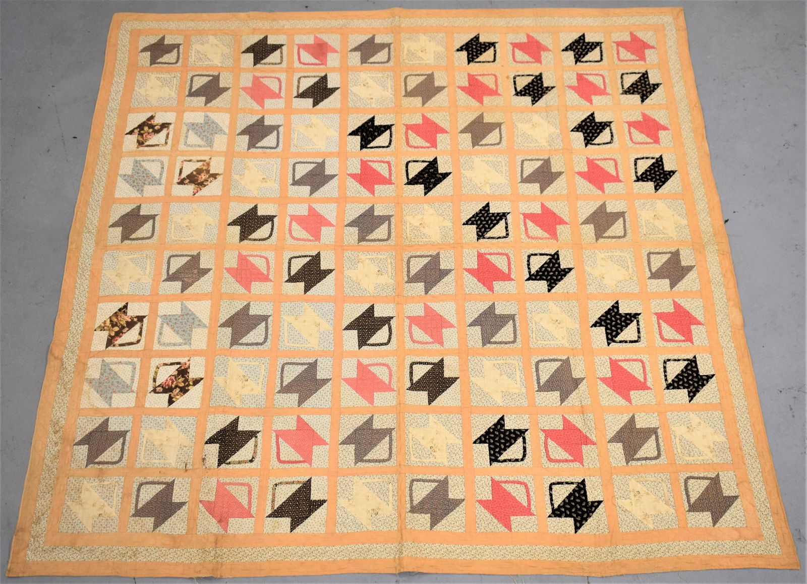 Hand Swen Basket Quilt (1 of 2)