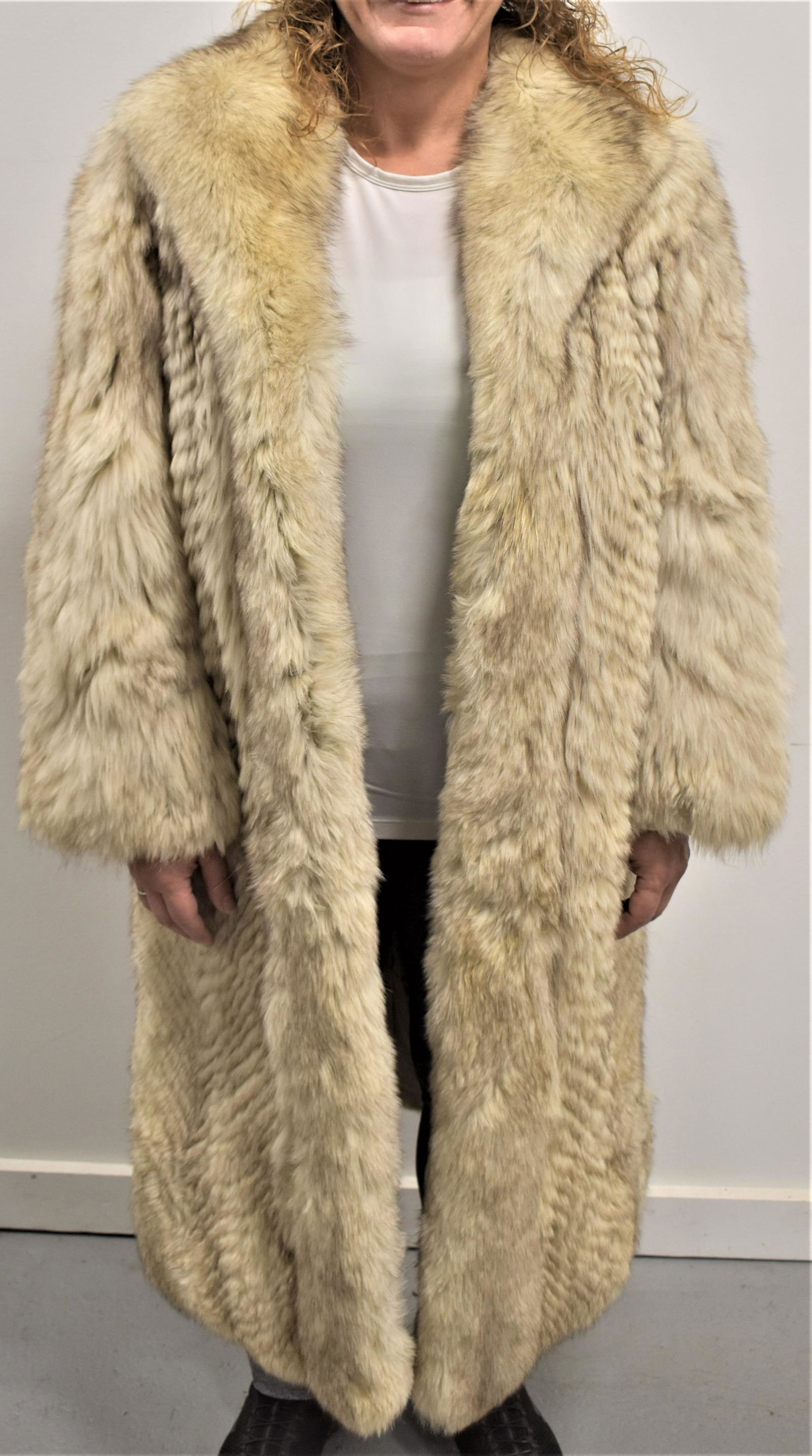 Vintage White Fox Fur Coat (1 of 3)