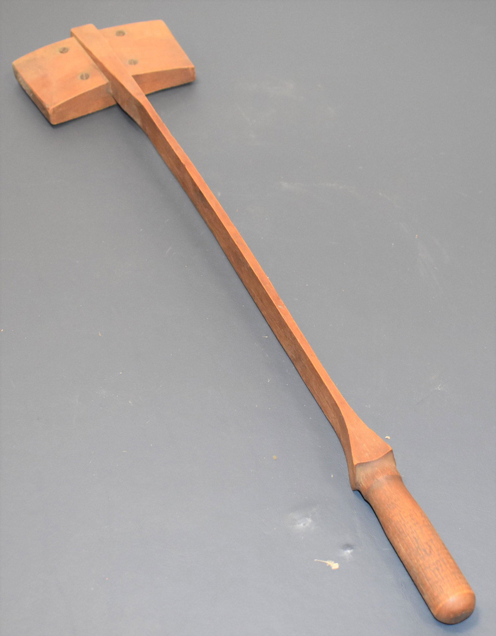 19th Century Wooden Bed Smoother: 19TH CENTURY WOODEN BED SMOOTHER W/ LONG TURNED HANDLE - 26" LONG - WEAR AND IMPERFECTIONS