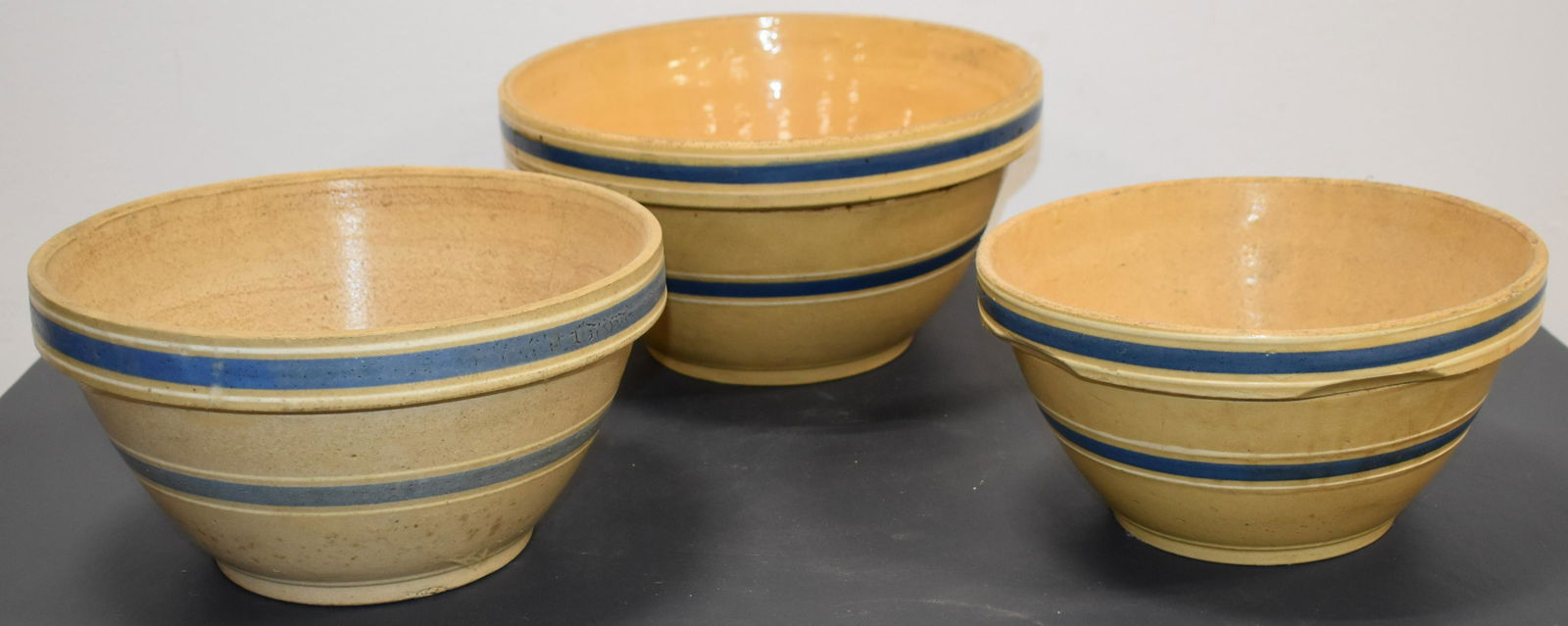 Graduated Set 3 Banded Yelloware Bowls (1 of 3)