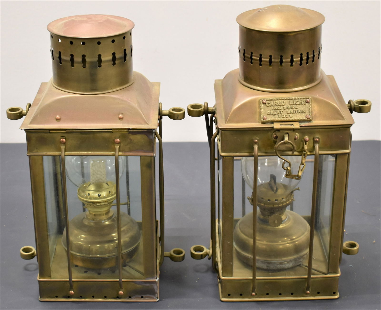 (2) Brass Lights (1 of 4)