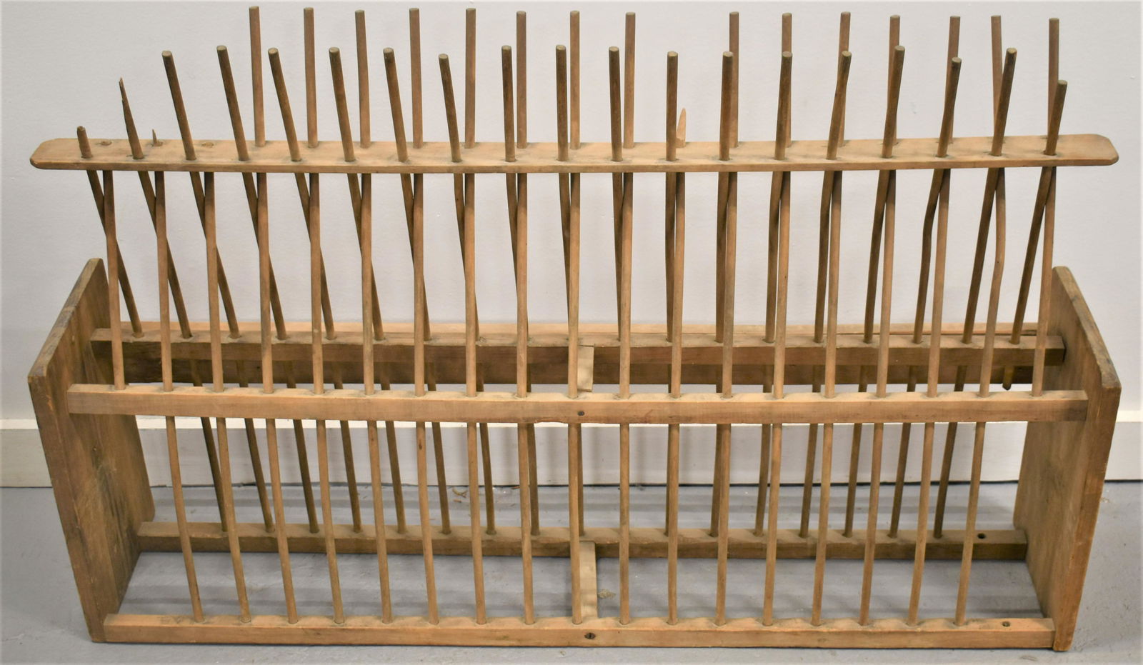 Hanging Pine Plate Rack (1 of 1)