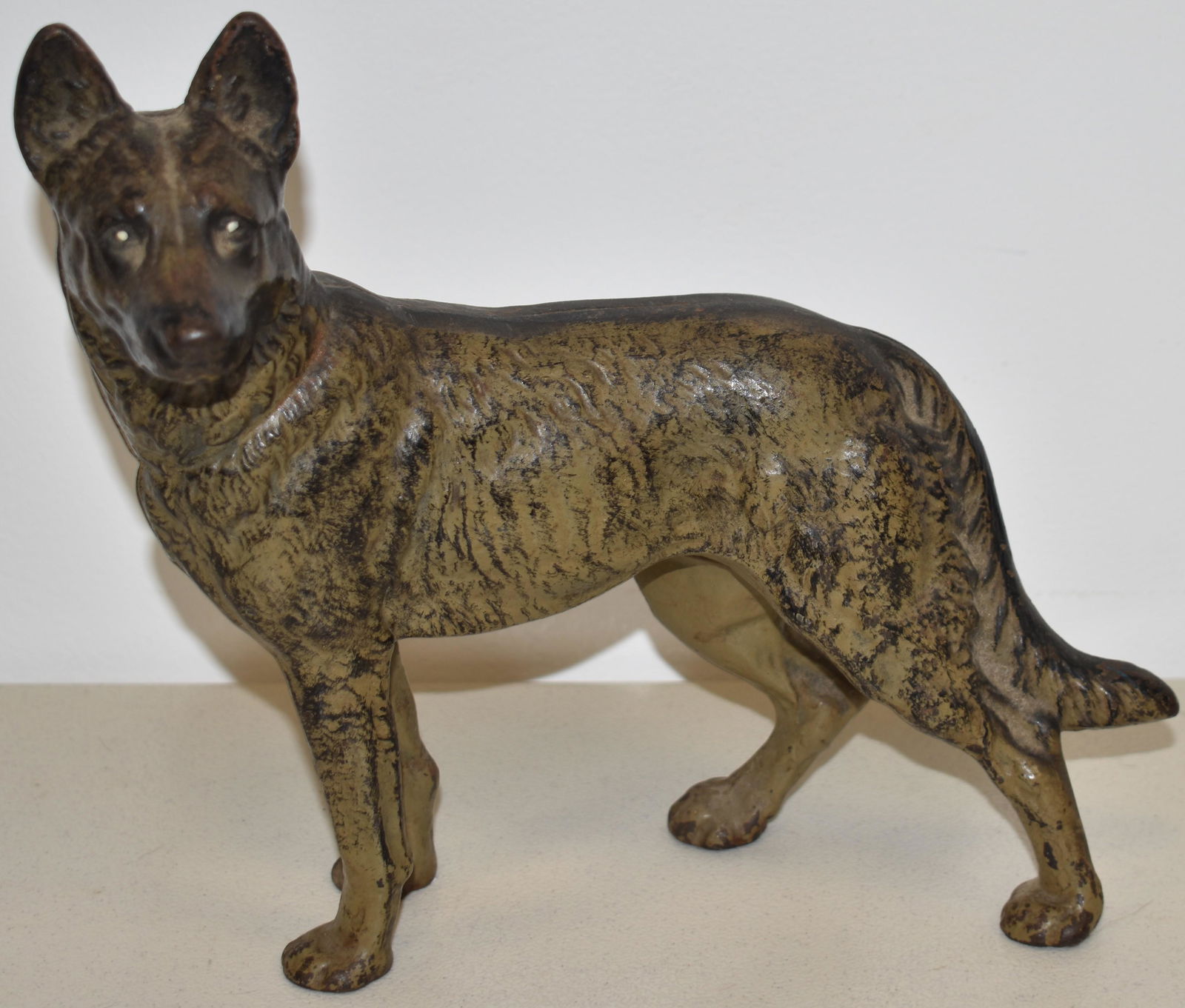 VINTAGE CAST IRON GERAMN SHEPARD DOORSTOP (1 of 2)