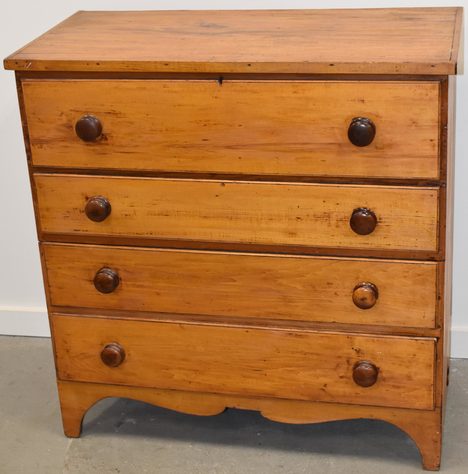 N.E. PINE 2 DRAWER BLANKET CHEST (1 of 2)