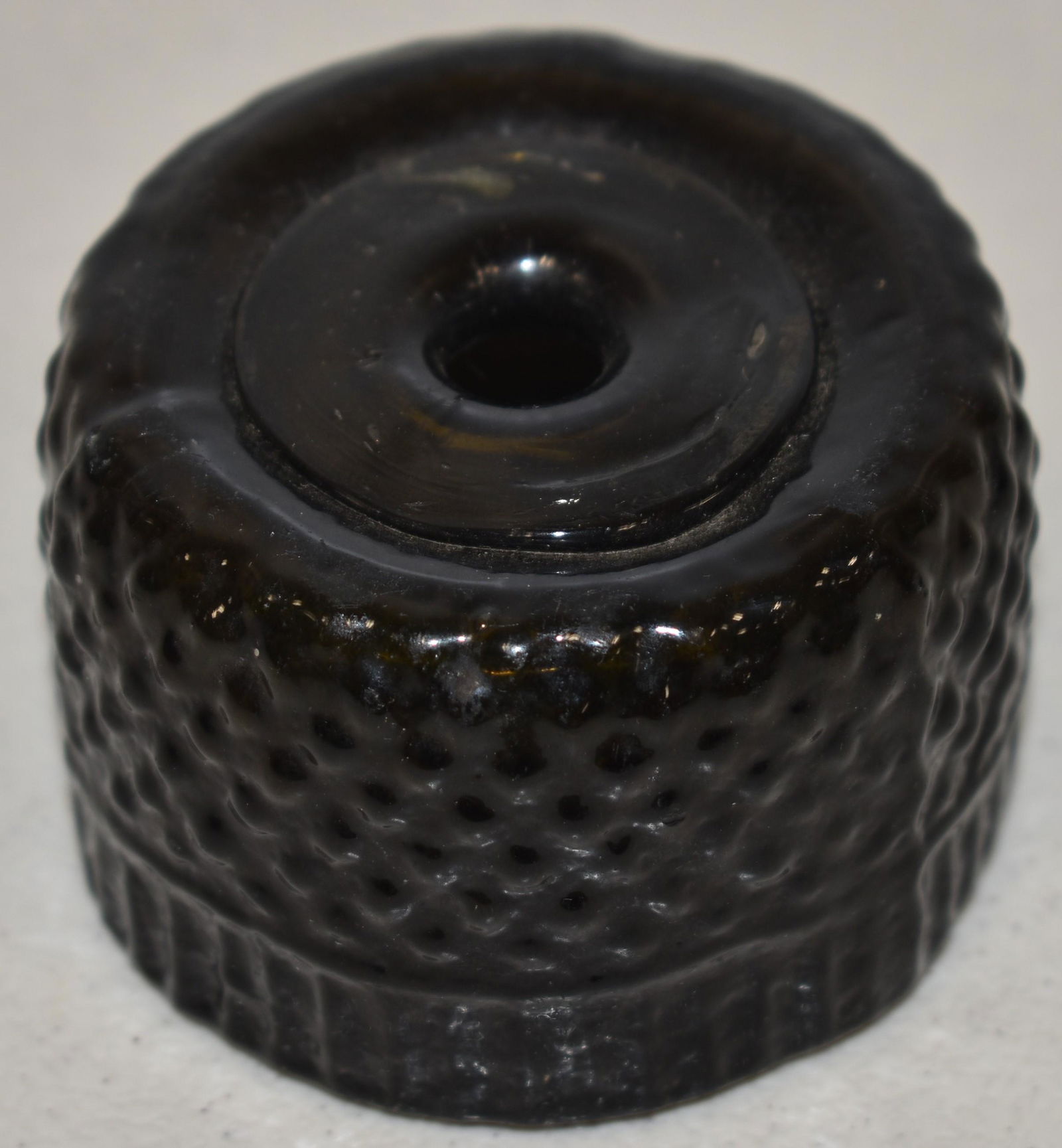 KEENE 3 MOLD BLOWN INKWELL (1 of 1)