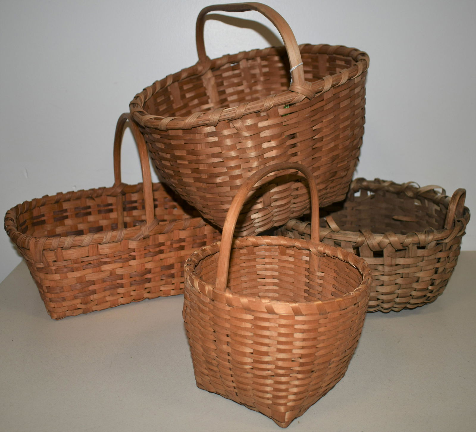 LOT (4) SPLINT BASKETS (1 of 1)