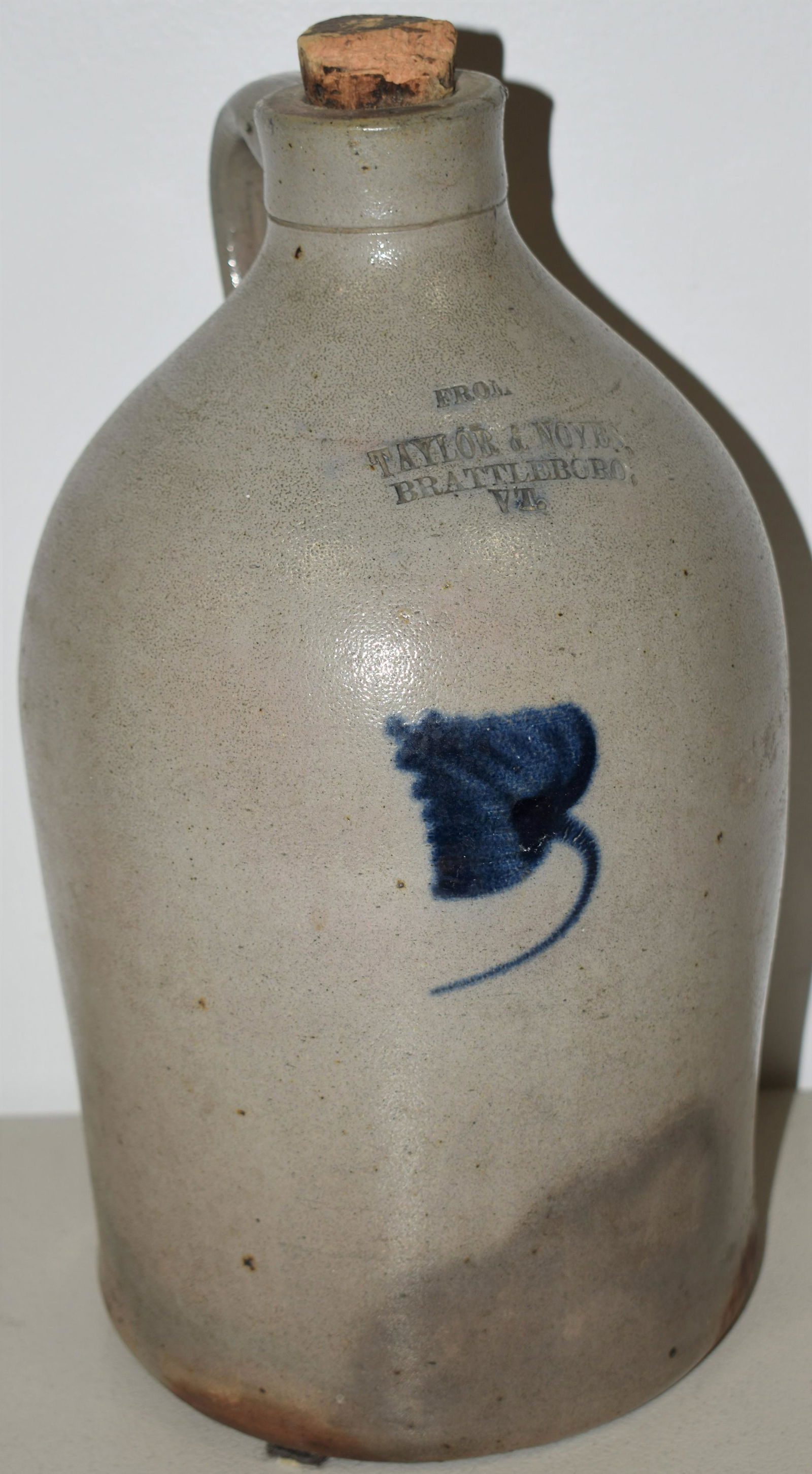 1 GAL DECORATED STONEWARE ADVERTISING JUG (1 of 2)