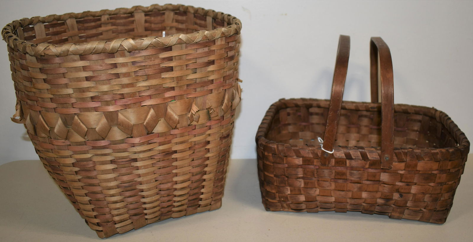 2 NATIVE AMERICAN SPLINT BASKETS (1 of 2)