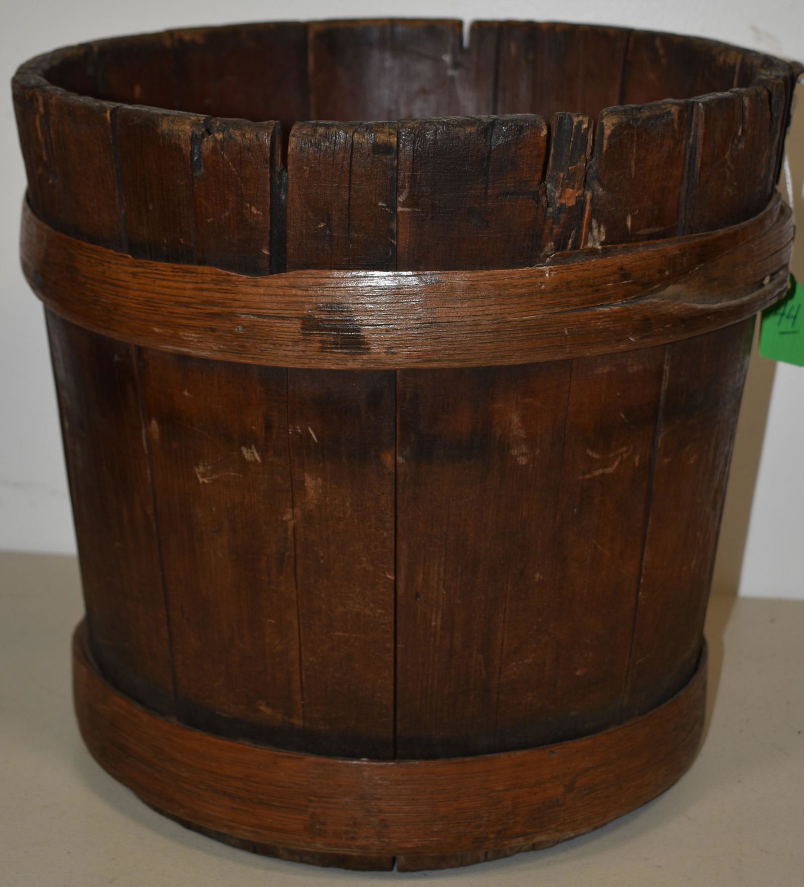 19TH CENT FINGER LAPPED BUCKET (1 of 2)