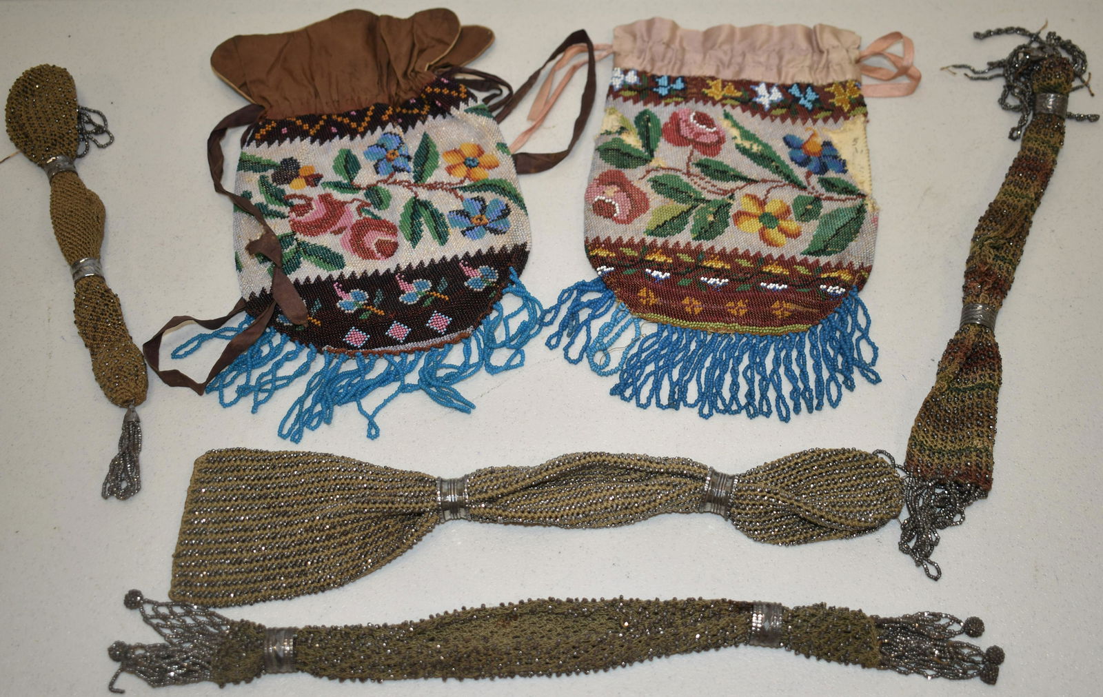 LOT VICTORIAN BEADED PURSES (1 of 1)