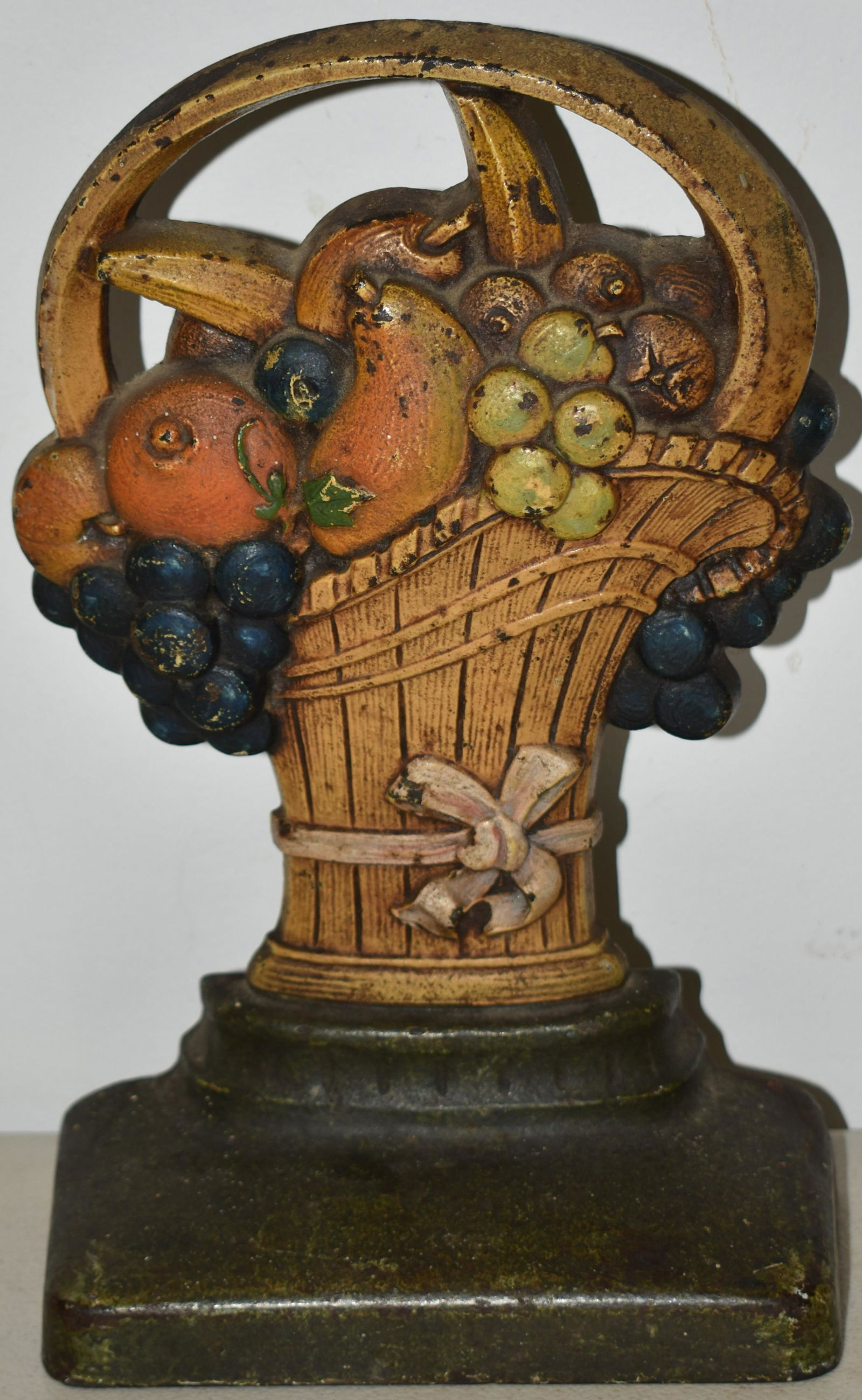 PAINTED CAST IRON FRUIT BASKET DOORSTOP (1 of 2)